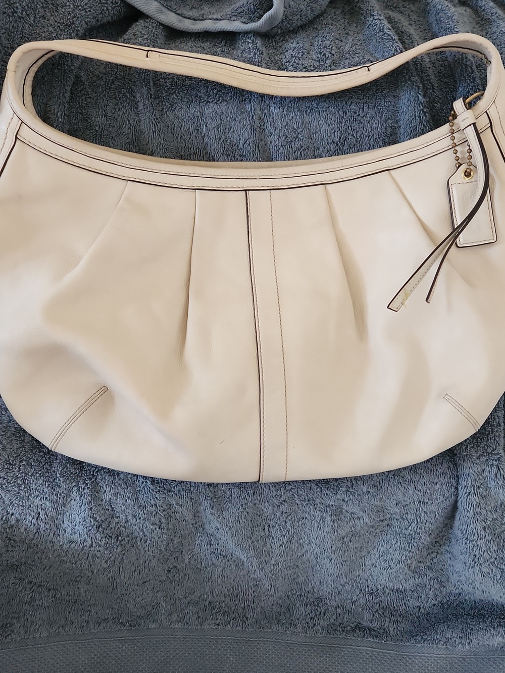 Coach Cream Leather Shoulder Bag with Dark Stitching